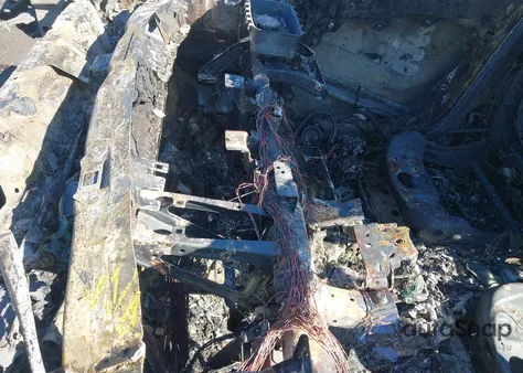 2019 Jeep Compass Latitude 4X4 z USA, uszkodzony, nr VIN 3C4NJDBB3KT760907